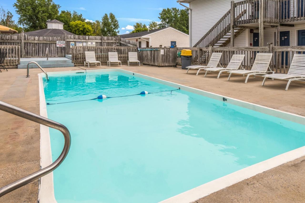 Knights Inn Sandusky Ngoại thất bức ảnh