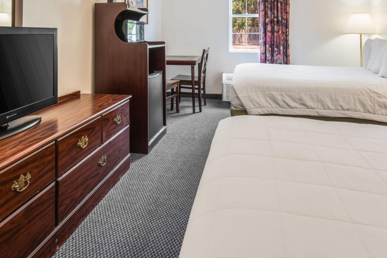 Knights Inn Sandusky Ngoại thất bức ảnh